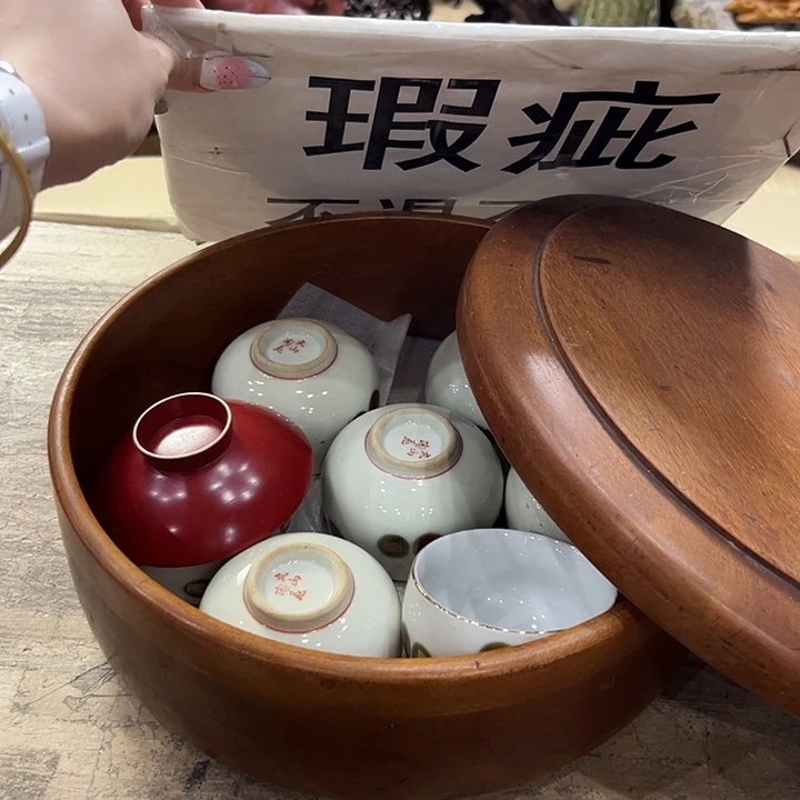 瓷片陶瓷制品生产加工和包装设计