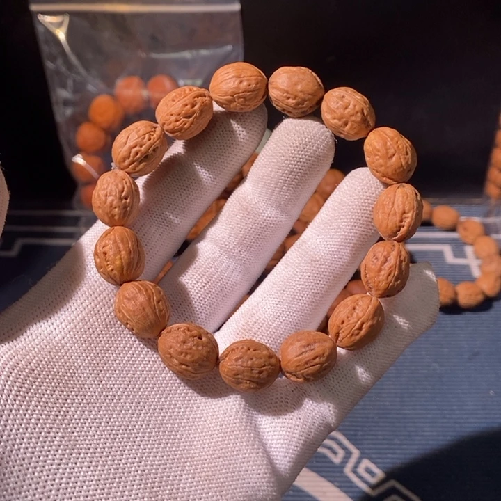 文玩核桃手串……36