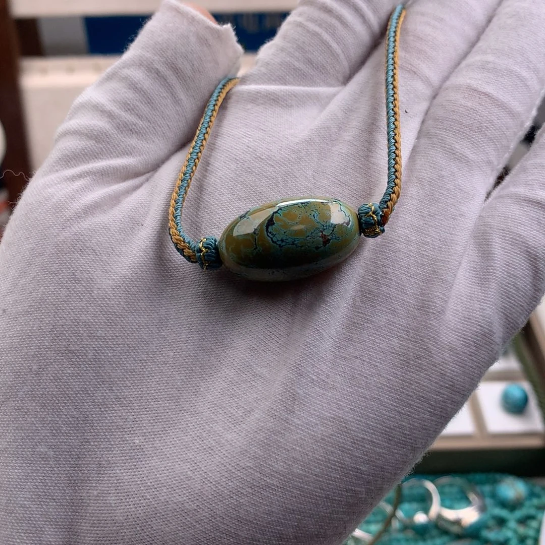 绿松石配饰未镶嵌