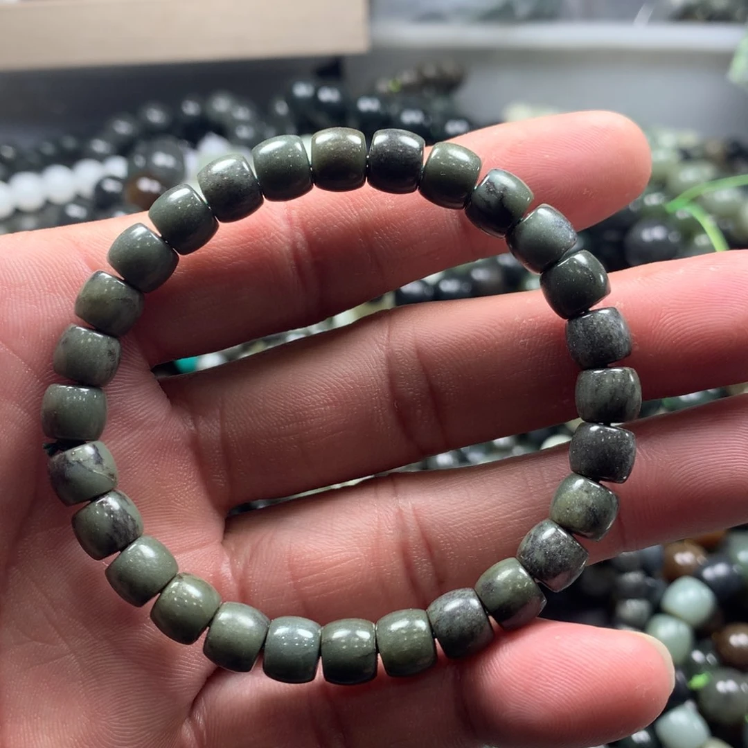 未镶嵌和田玉手链