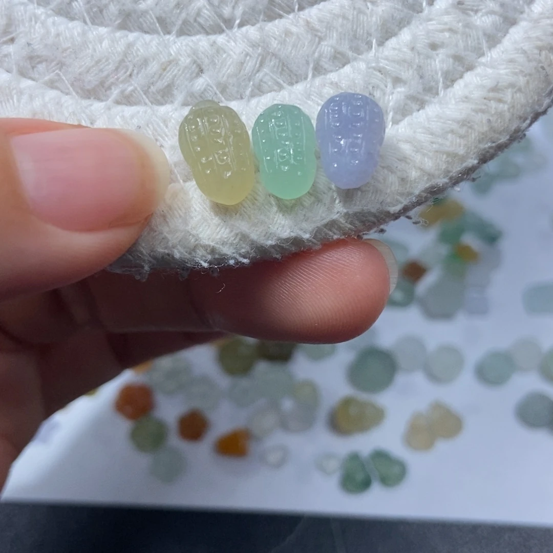 定制翡翠未镶嵌单个价格