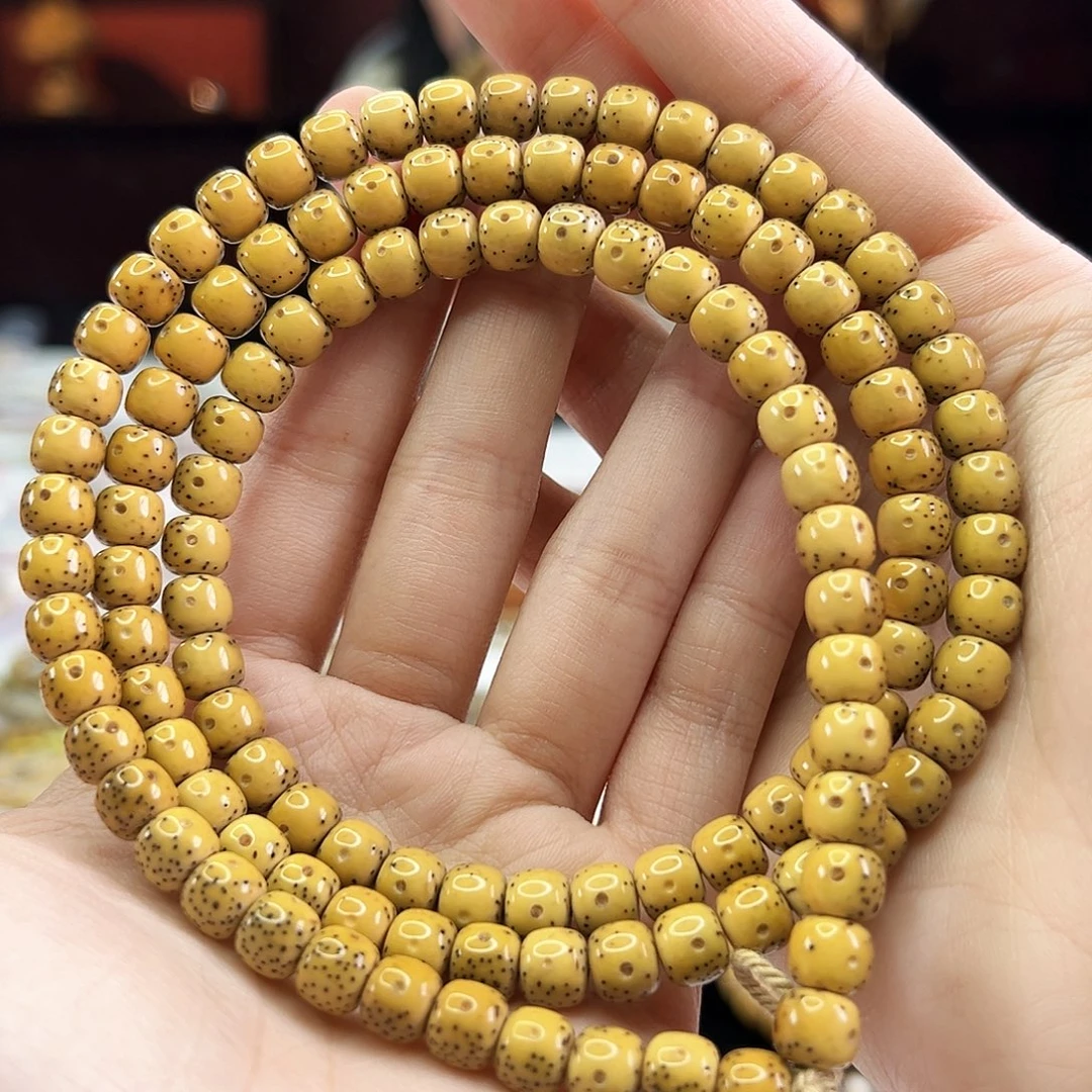 手串星月菩提Fqh7.5*6.5石玉料底色打好 贯穿通体留白 针尖星