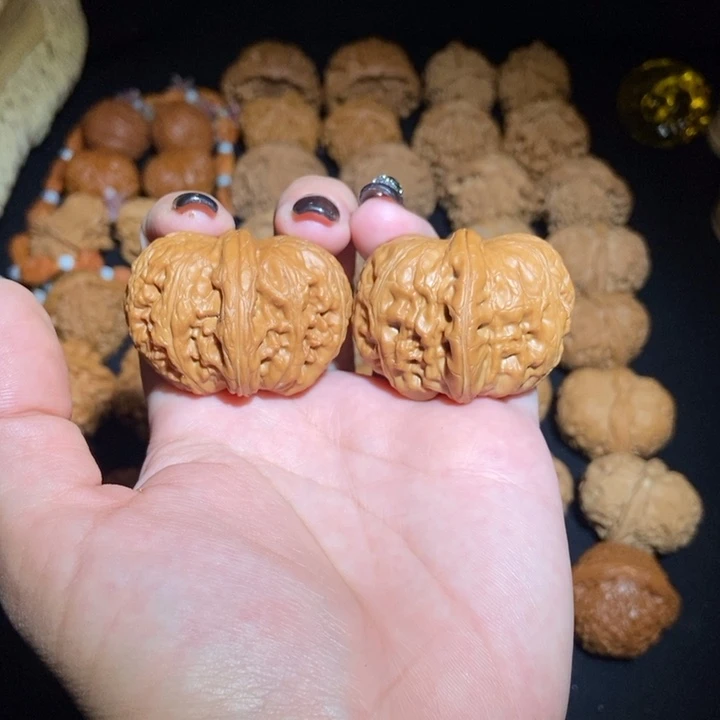 文玩核桃吊坠44元宝