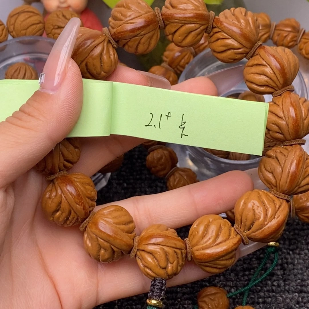 秦岭山脉龙纹桃核 13