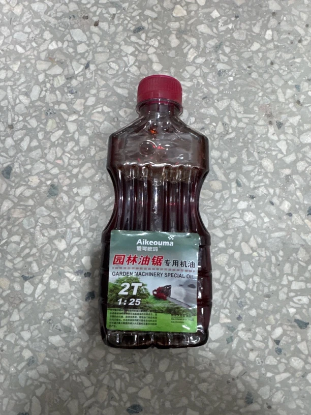 1076油锯机油一瓶装