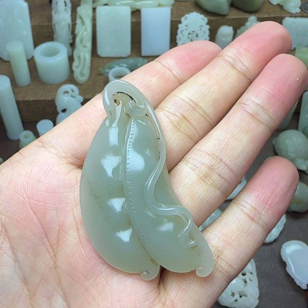 和田玉挂件未镶嵌