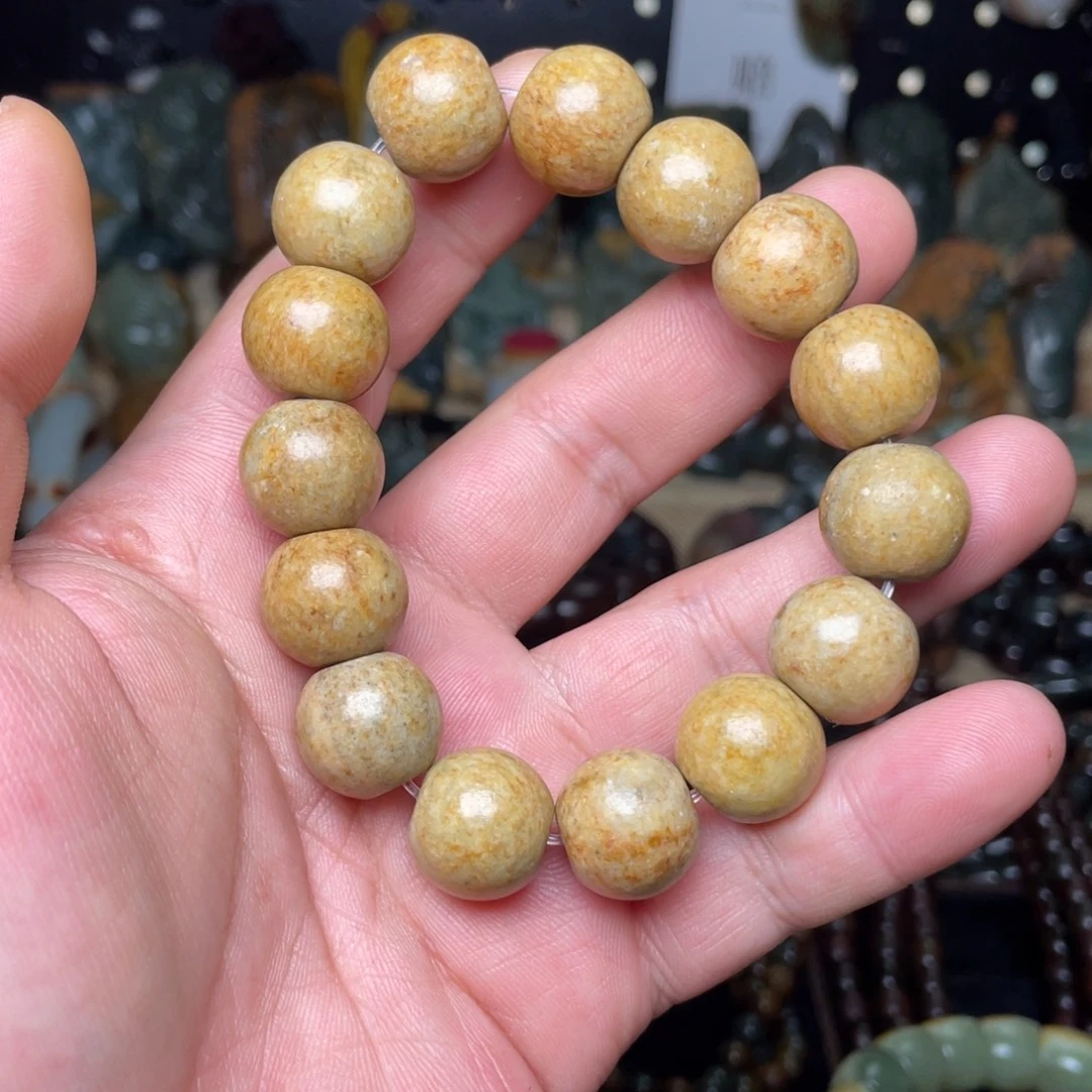 岫岩河磨玉（透闪石质玉）未镶嵌颈饰卡16福利