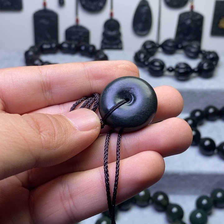 和田玉（糖玉）未镶嵌手链