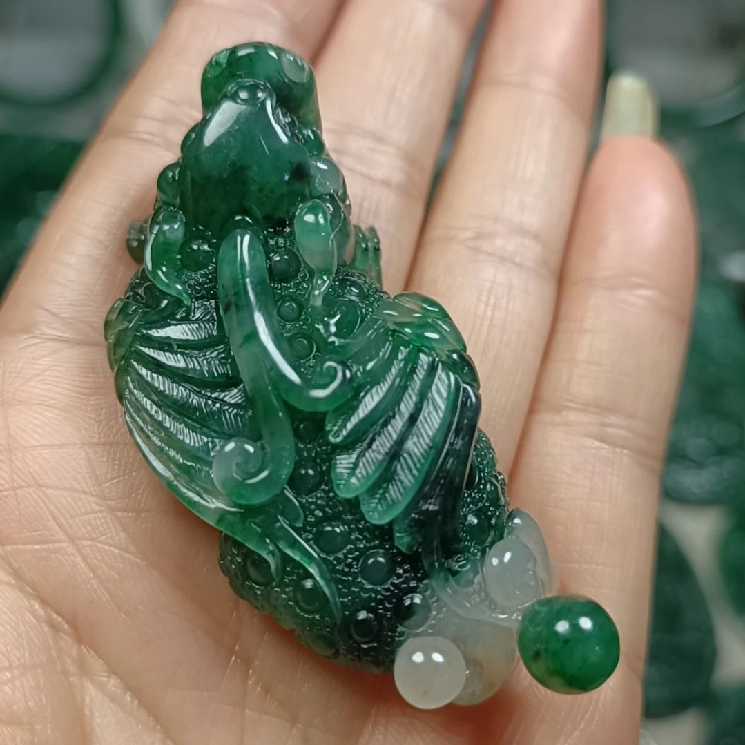 独山玉未镶嵌貔貅