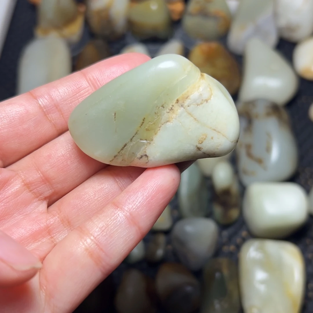 和田玉未镶嵌挂件A82