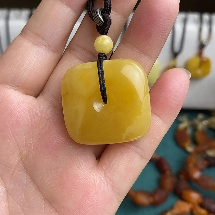 蜜蜡未镶嵌珠宝奇石藏扣