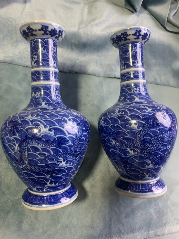 青花底釉海水龙纹成双成对敝囗瓶，尺寸高20cm