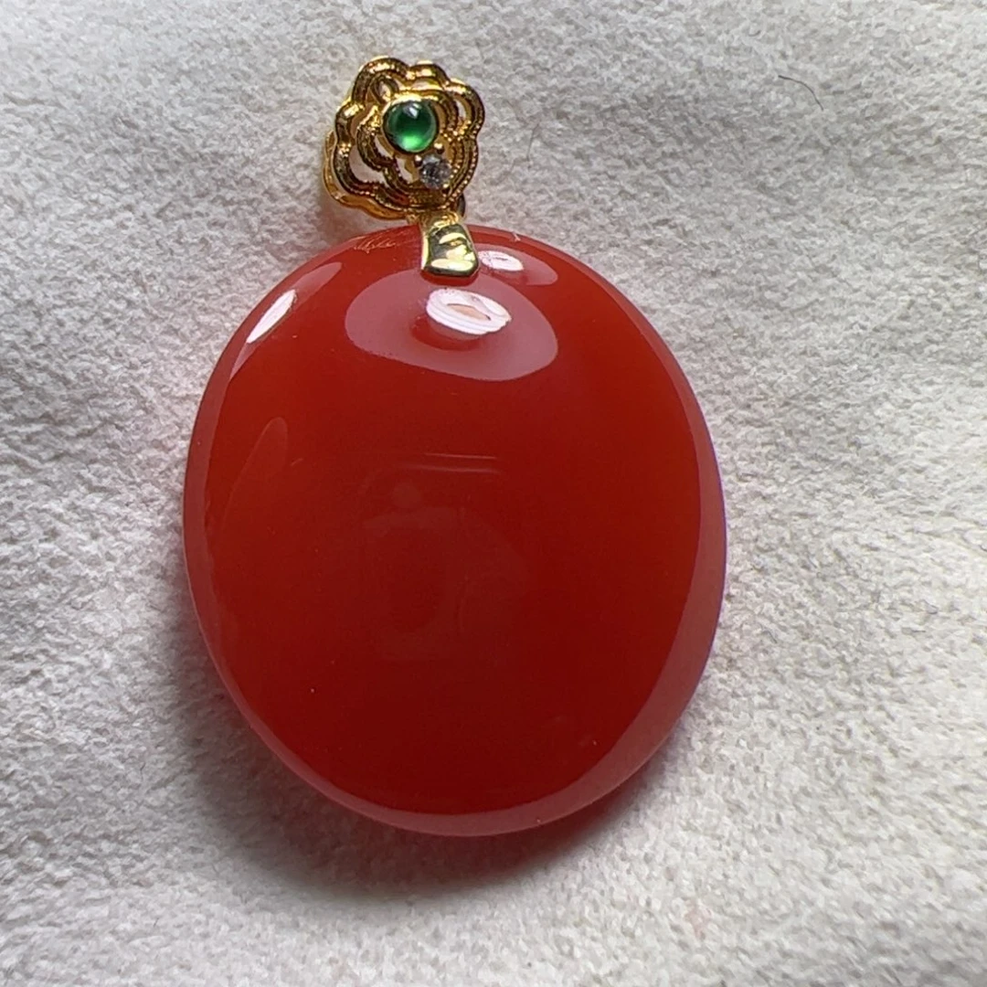 南红玛瑙吊坠18K金镶嵌水*火