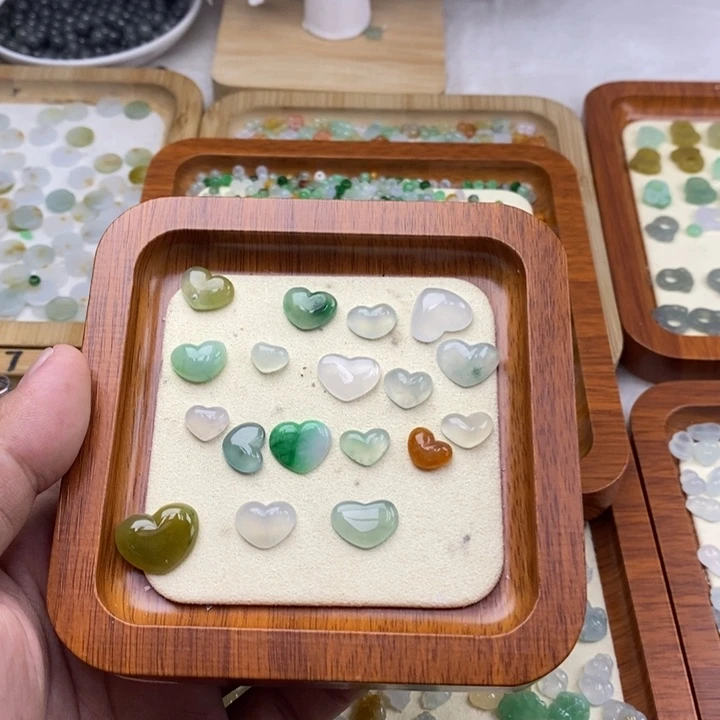 翡翠未镶嵌吊坠(不含链)爱心任挑