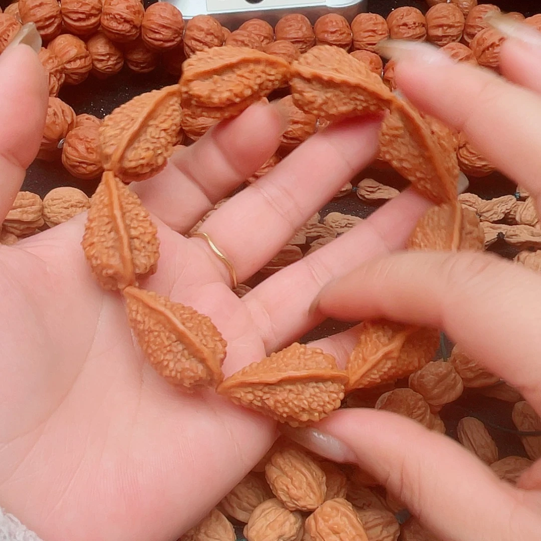 佛***冯文玩核桃吊坠麒麟