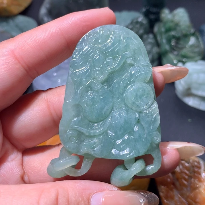 翡翠未镶嵌颈饰保真天然A货翡翠