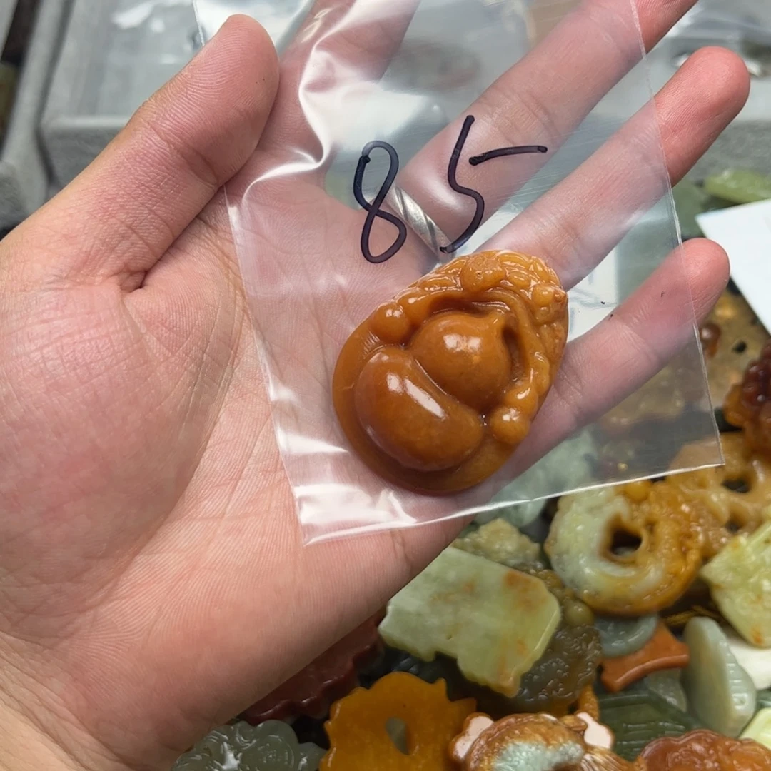 蛇纹石玉未镶嵌颈饰85