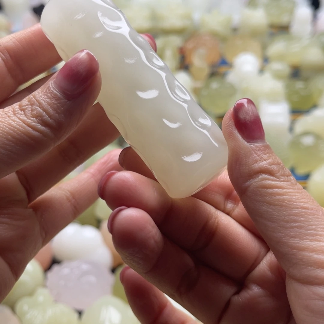 B***·玉天然桌面小摆件