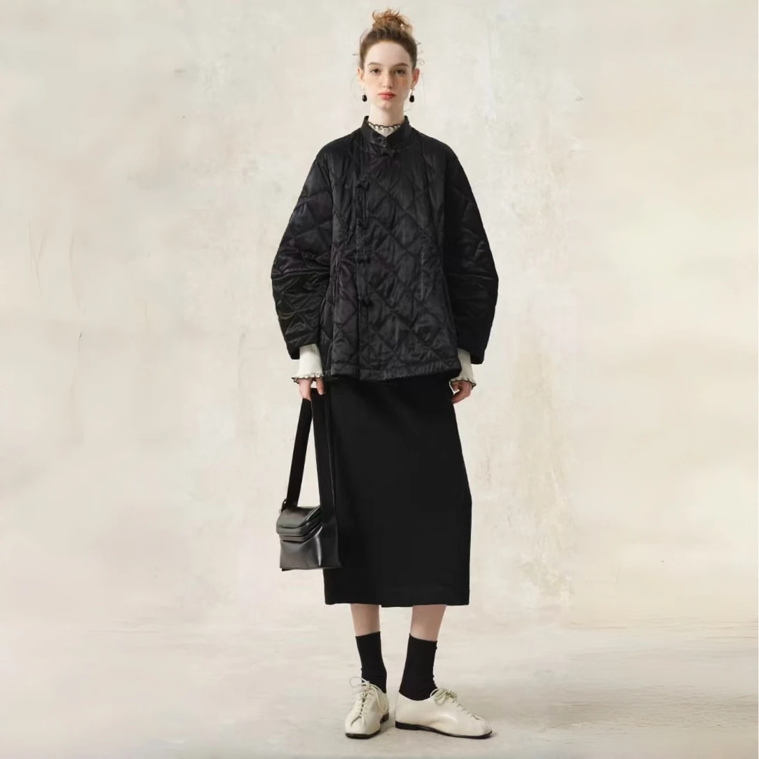 3203东方少女 轻暖中式 缎面蝴蝶结斜襟立领棉服