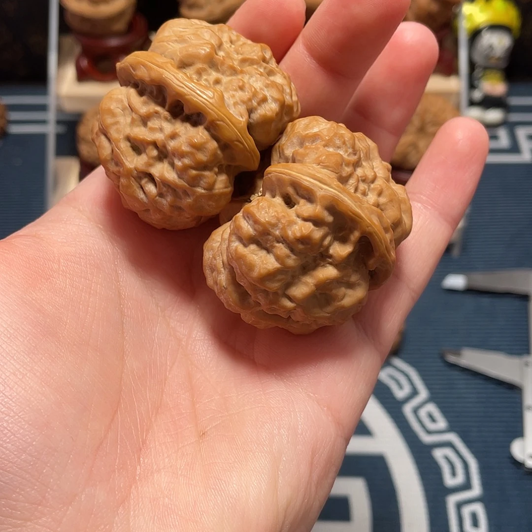 宇***风文玩核桃把件蛤蟆