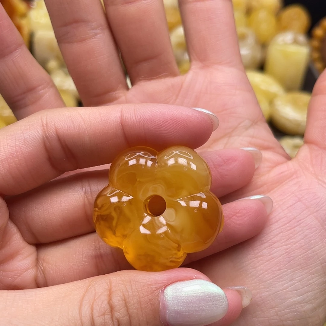 蜜蜡裸石未镶嵌?*蜜蜡