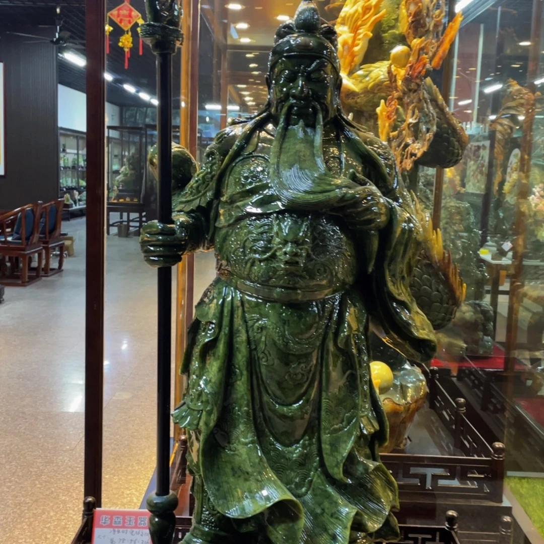 蛇纹石玉未镶嵌摆件