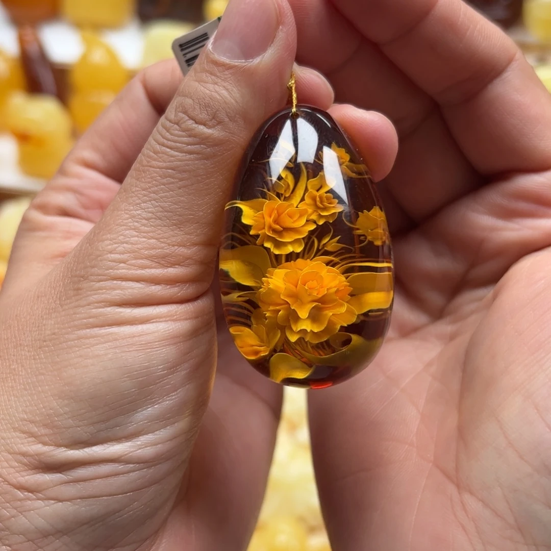 琥珀未镶嵌珠宝奇石