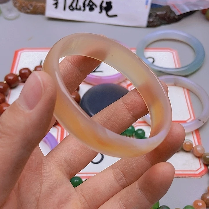 【闪购商品】玛瑙/玉髓未镶嵌珠宝半成品常***件