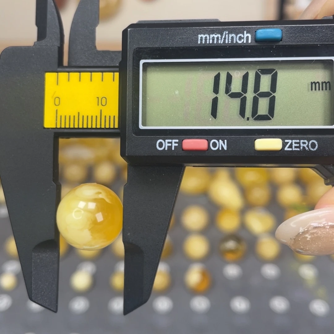 琥珀未镶嵌裸石57