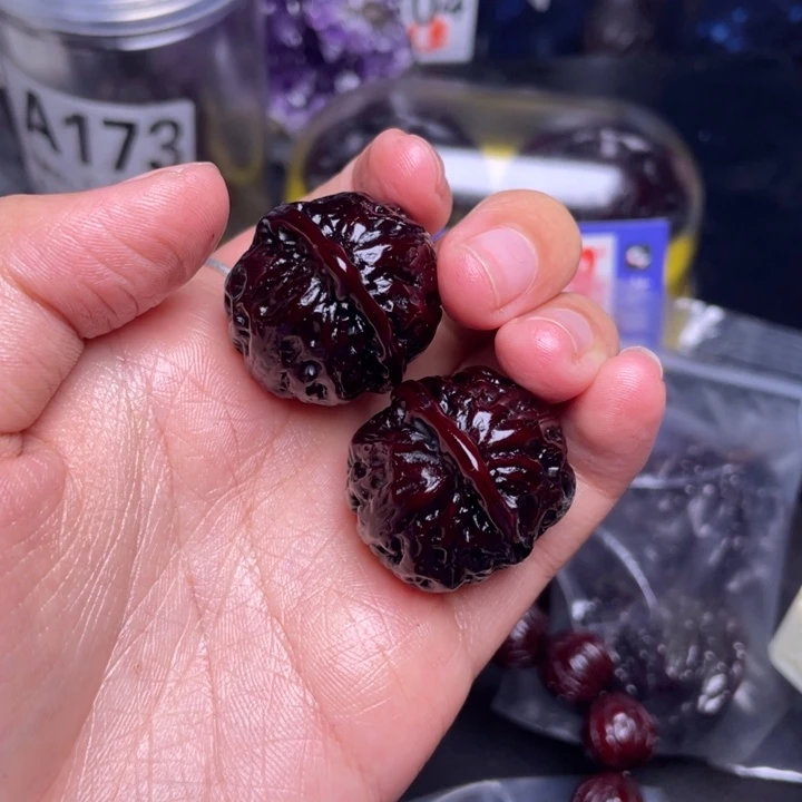 文玩核桃把件以**待小圆溜