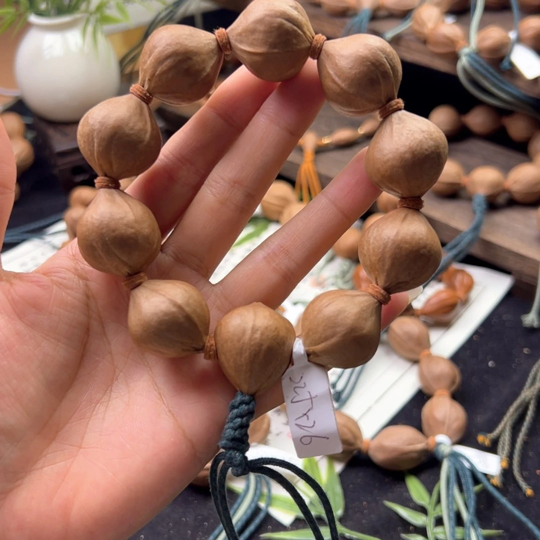 手串橄榄核y****8022。22×26