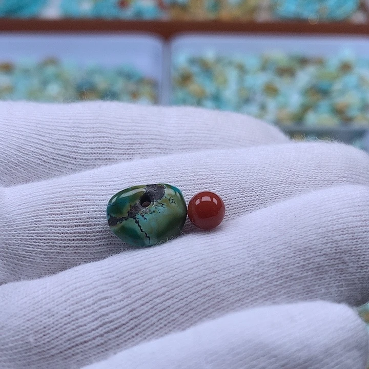 南红玛瑙未镶嵌珠宝奇石