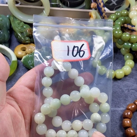未镶嵌蛇纹石玉手链