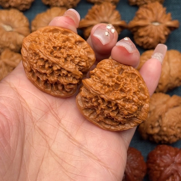 文玩核桃把件34全品满天星，小手捻。