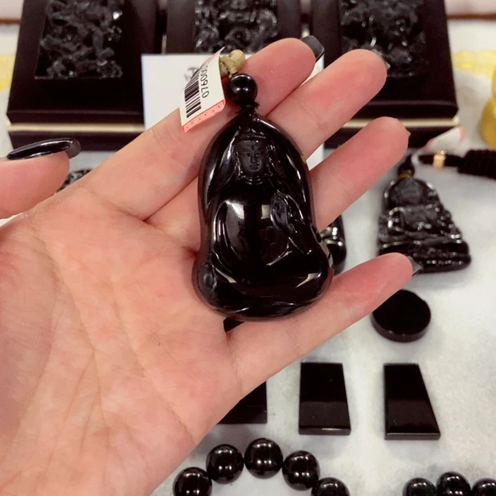 D***m颈饰未镶嵌翡翠翡翠