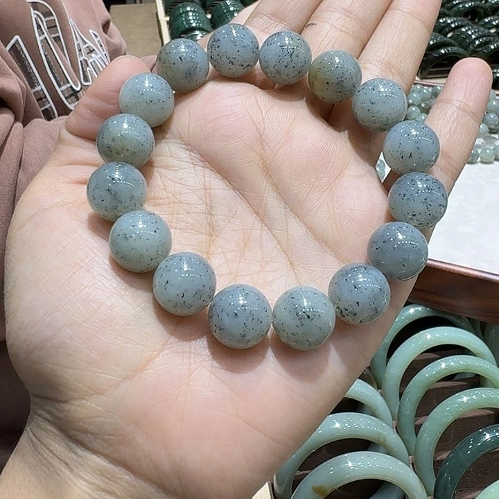 和田玉（糖玉）未镶嵌手镯