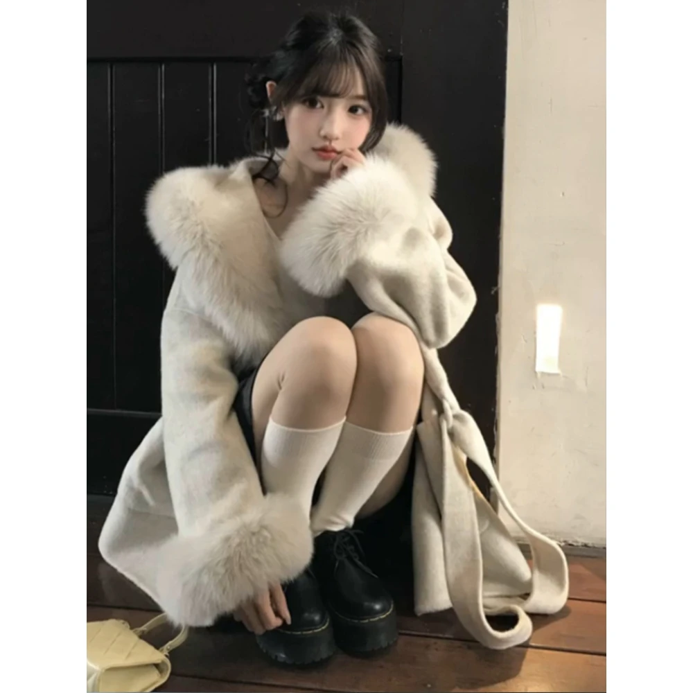 时尚千金感仿狐狸毛领连帽大衣女冬季设计感袖口毛毛保暖毛呢外套