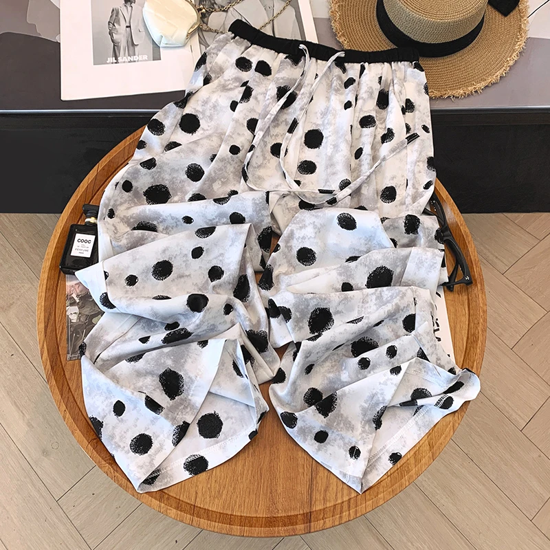 拉夏贝尔冰感窄版阔腿裤女2025新款夏季复古波点垂感缎面直筒裤子