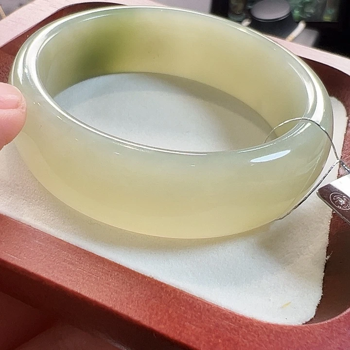 和田玉未镶嵌挂件51.5