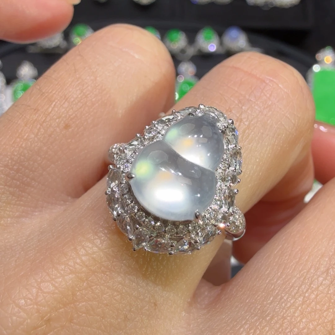 翡翠18K金镶嵌戒指收到货48小时鉴赏期