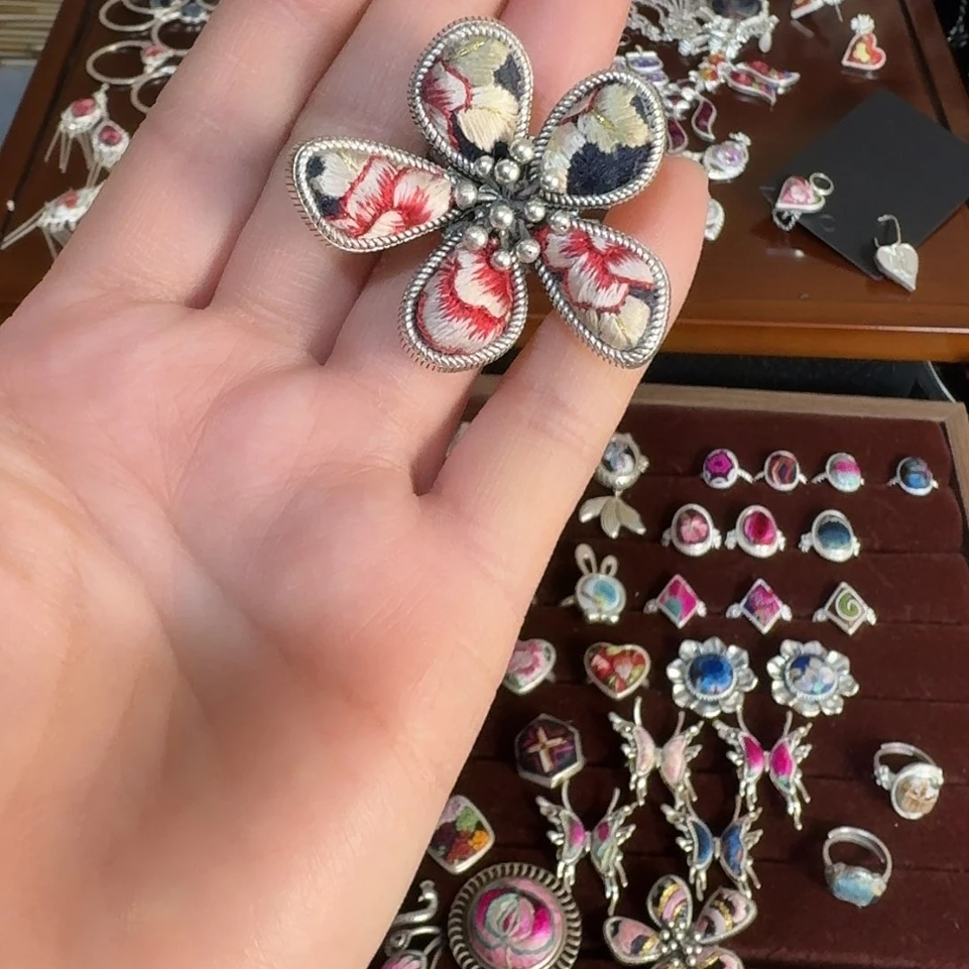 织绣民族风刺绣戒指