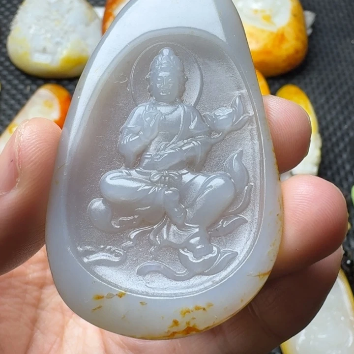 和田玉未镶嵌颈饰
