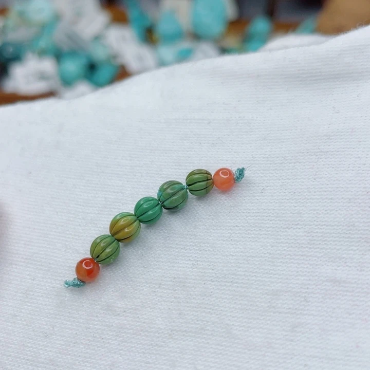 南红玛瑙未镶嵌珠宝奇石