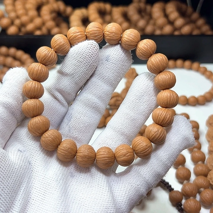 8***4桃核手串12土豪猴头