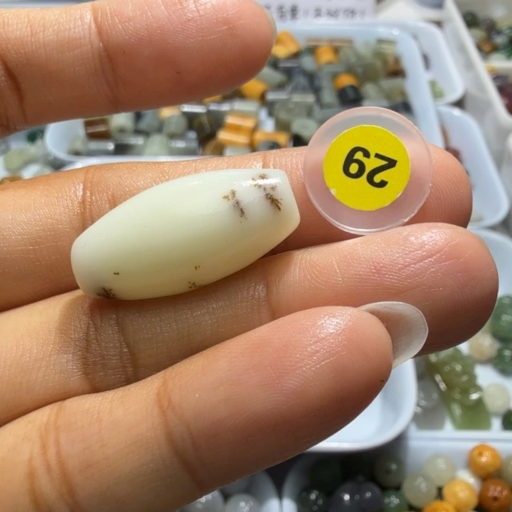 未镶嵌和田玉珠宝半成品