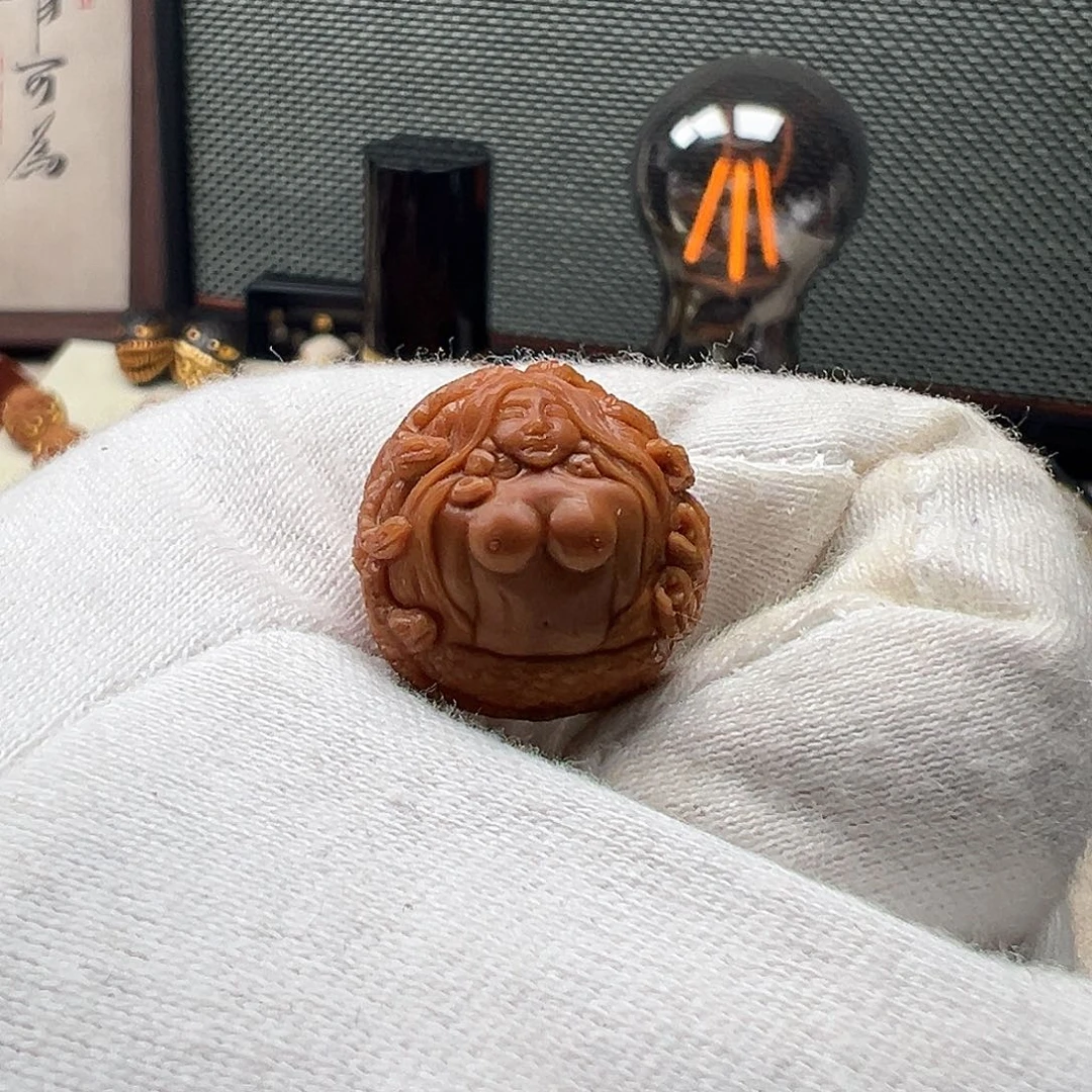 猴头核桃吊坠满工美杜莎18.9