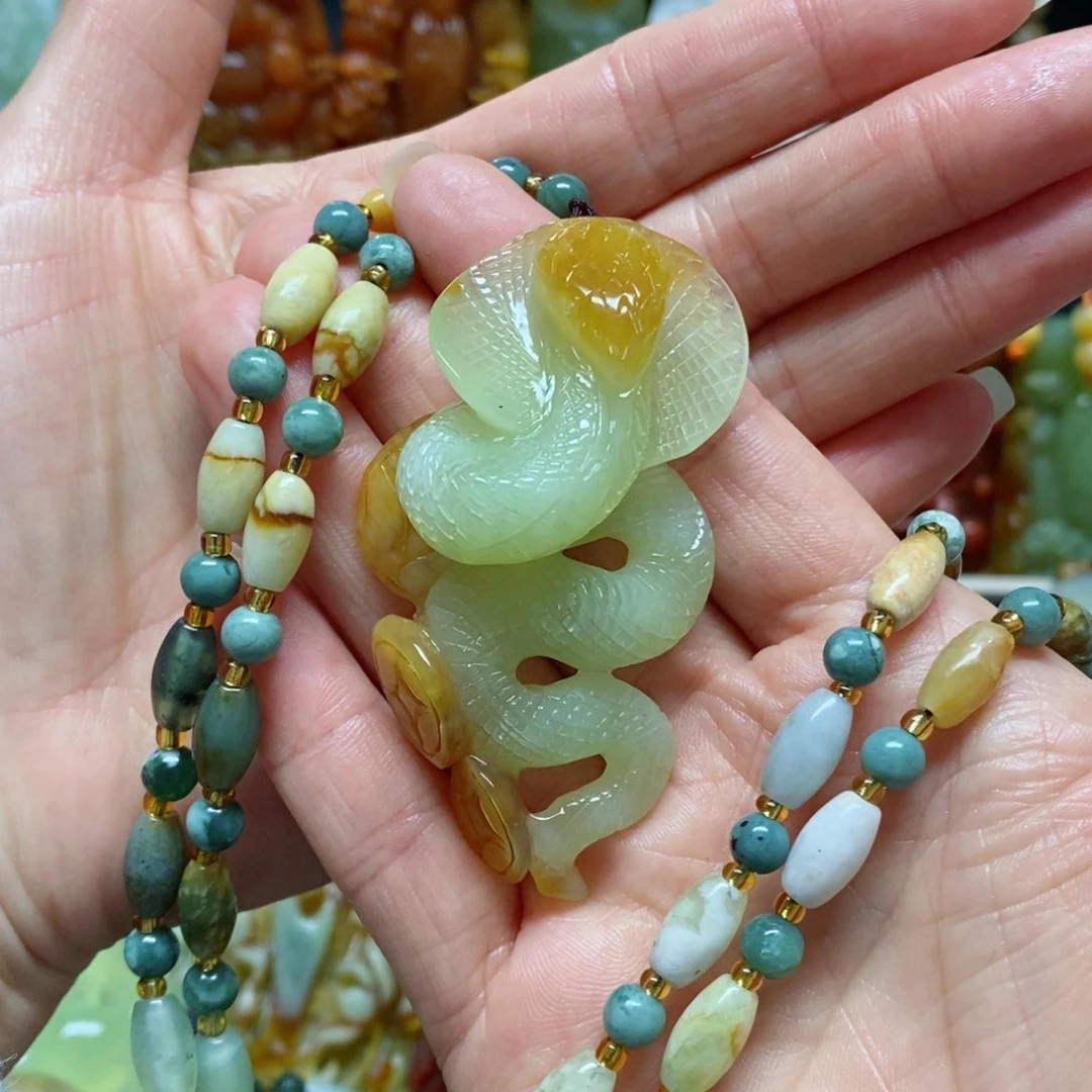 岫玉吊坠(赠链)未镶嵌漯****心