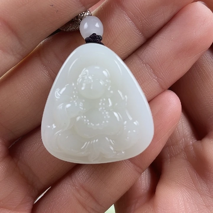 颈饰未镶嵌和田玉（糖玉）