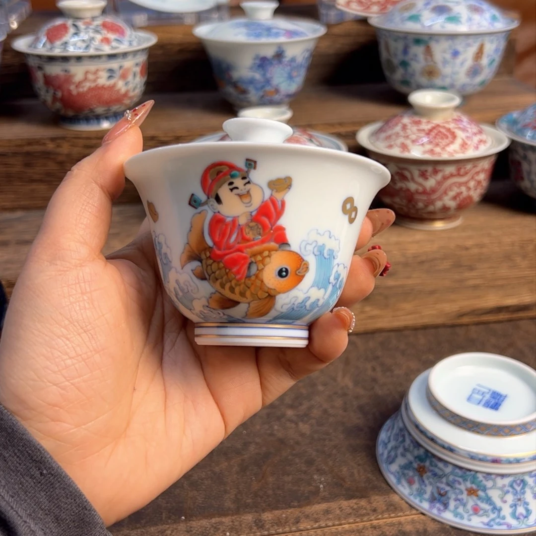 Y冉月观隐斗彩财神盖碗