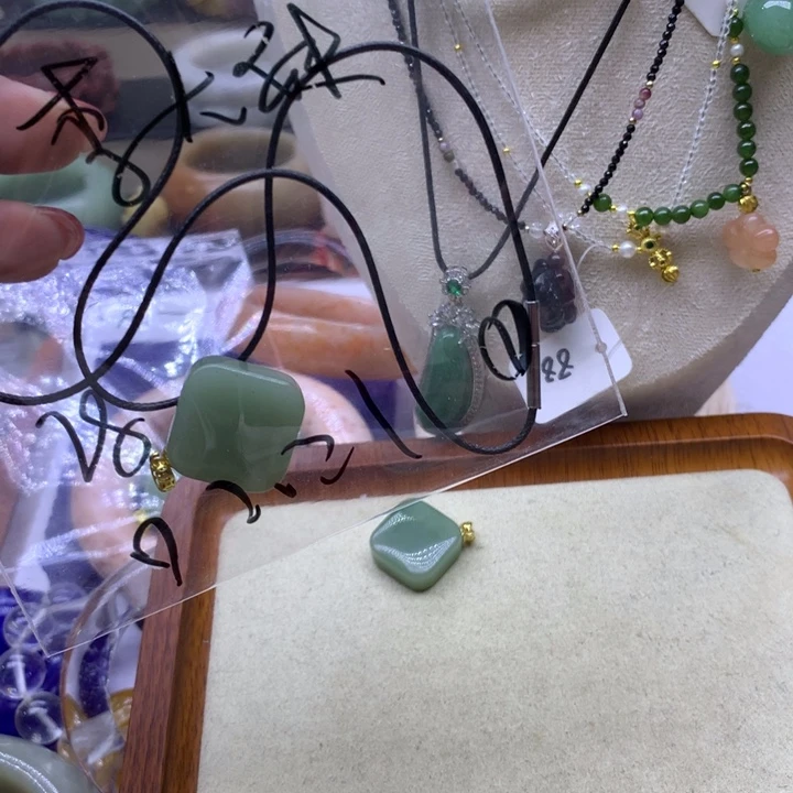 石英质玉12334567778未镶嵌